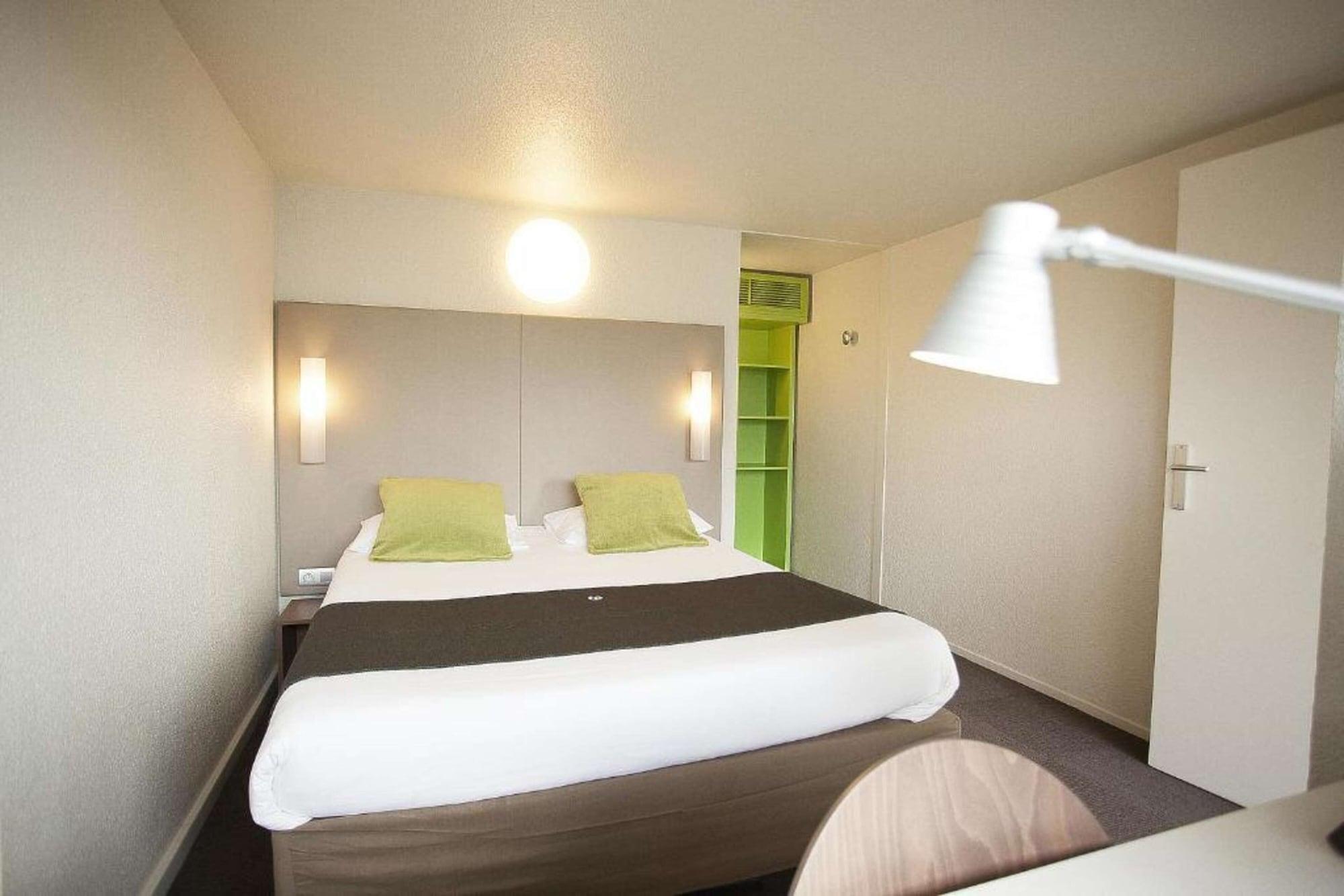 B&B Hotel Avignon Sud Parc Des Expositions Buitenkant foto
