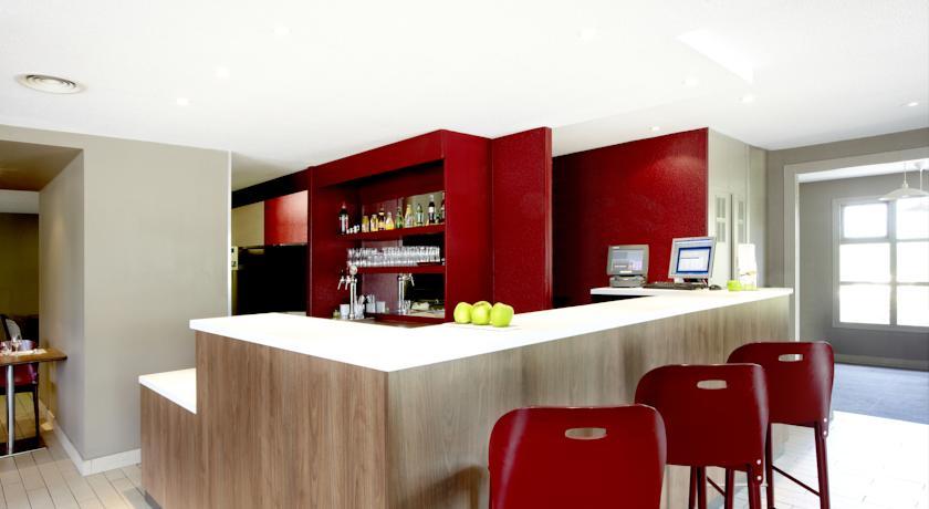 B&B Hotel Avignon Sud Parc Des Expositions Buitenkant foto
